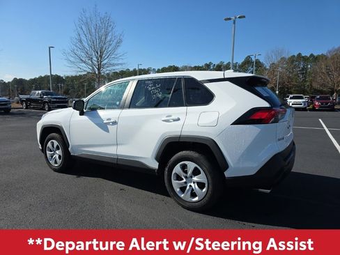 Used 2025 Toyota RAV4 LE image 5