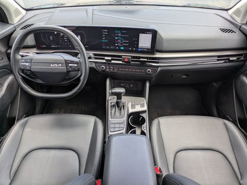 Certified 2026 Kia Sportage SX FWD image 13