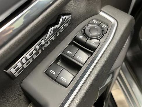 Used 2023 Chevrolet Silverado 1500 High Country w/ Technology Package AWD/4WD image 21
