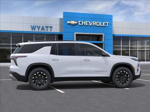 New 2027 Chevrolet Traverse Z71 w/ Driver Confidence Package AWD/4WD image 6