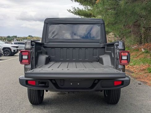 New 2026 Jeep Gladiator Sport image 35