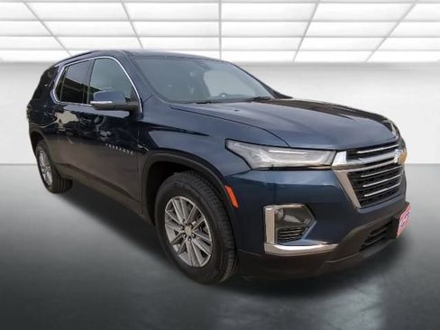 Certified 2023 Chevrolet Traverse LT image 1