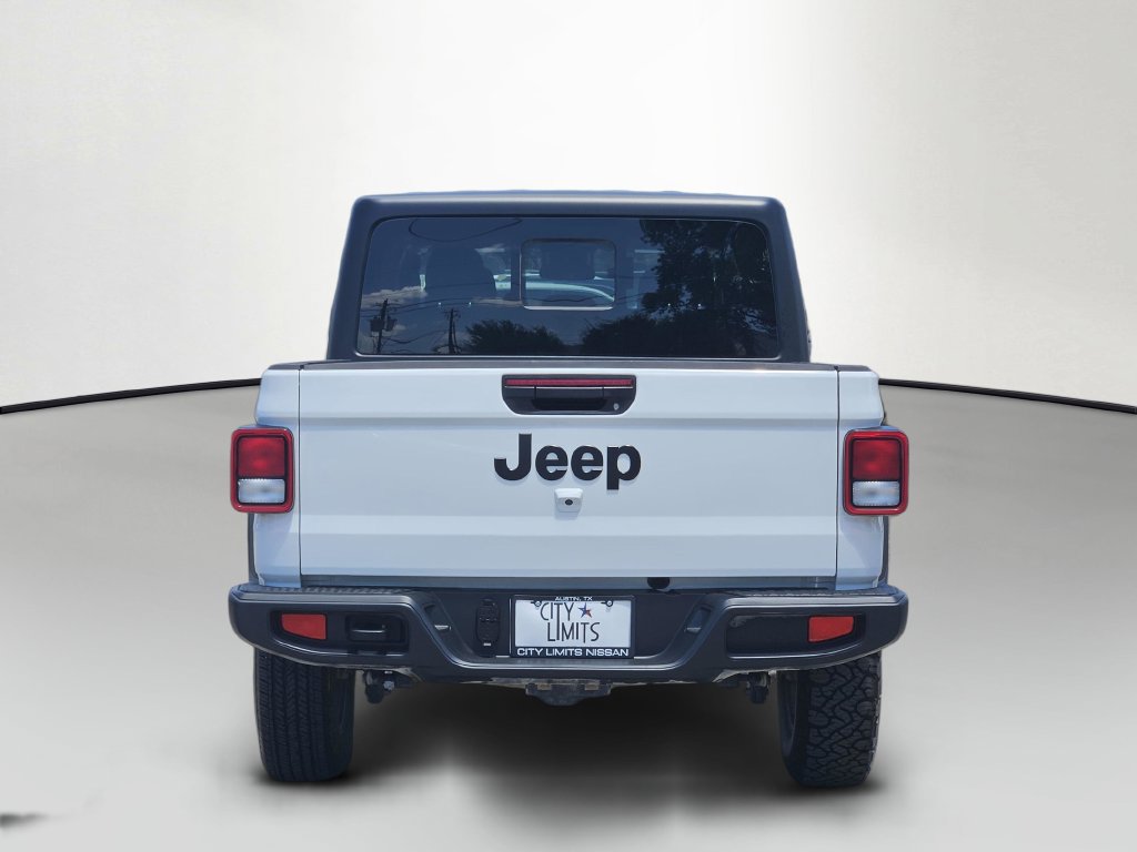 Used 2025 Jeep Gladiator Sport AWD/4WD image 6