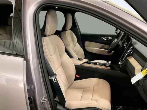 New 2026 Volvo XC60 B5 Core w/ Climate Package image 12
