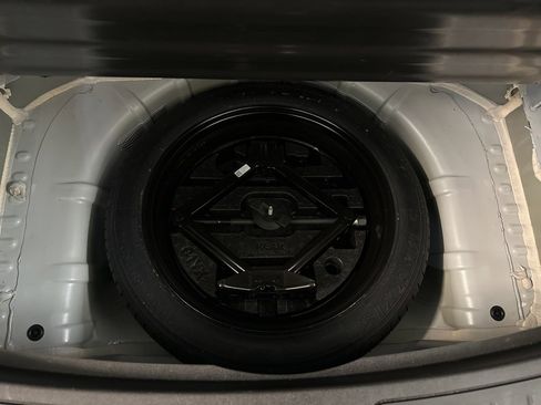 Used 2020 Buick Enclave Essence image 39