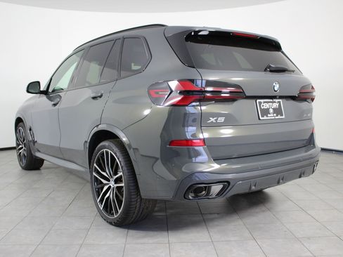 New 2026 BMW X5 xDrive40i image 3