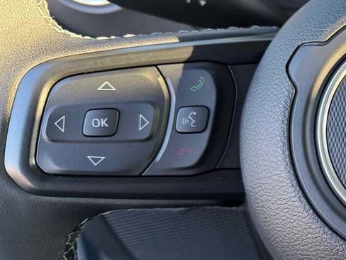 New 2025 Jeep Gladiator Sport image 35