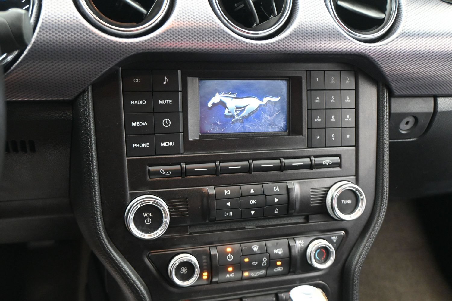Used 2015 Ford Mustang GT RWD image 18