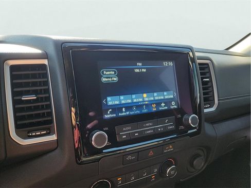 Used 2024 Nissan Frontier SV image 24