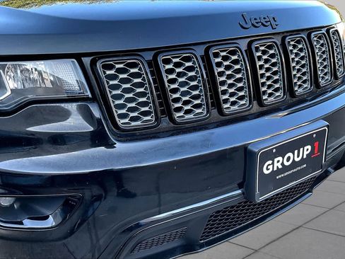 Used 2018 Jeep Grand Cherokee Altitude RWD image 29