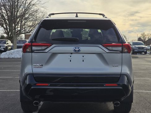 Used 2022 Toyota RAV4 XSE image 18