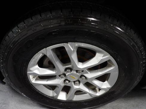 Used 2019 Chevrolet Traverse LT w/ LPO, Floor Liner Package AWD/4WD image 28