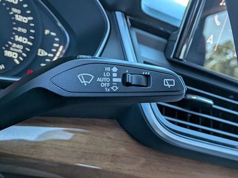 Used 2024 Audi Q5 2.0T Premium image 33