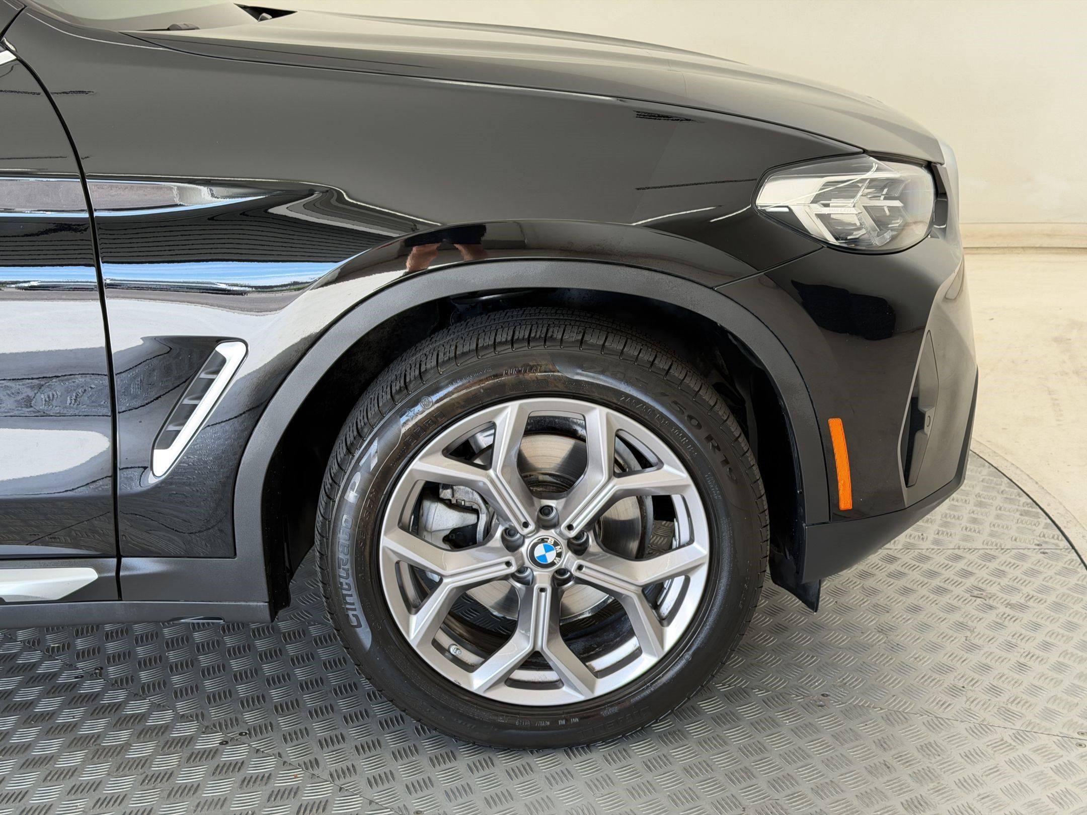 Certified 2024 BMW X3 xDrive30i w/ Premium Package AWD/4WD image 13