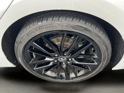 Used 2021 Toyota Camry XSE w/ Navigation Package image 35