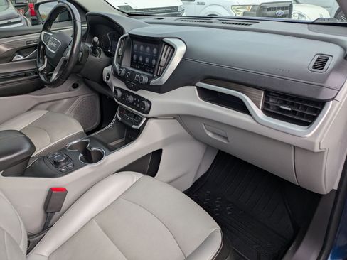 Used 2022 GMC Terrain SLT image 27
