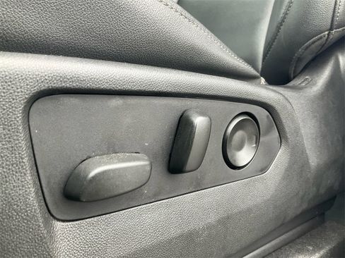 Used 2021 Chevrolet Tahoe Z71 w/ Luxury Package image 35