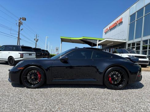 Used 2025 Porsche 911 Carrera 4 GTS image 3