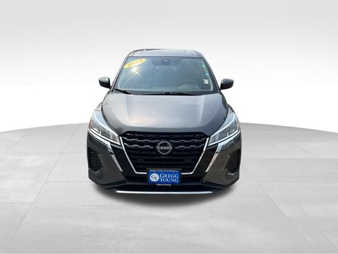 Used 2023 Nissan Kicks S FWD image 10