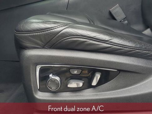 Used 2017 Cadillac Escalade Platinum image 17