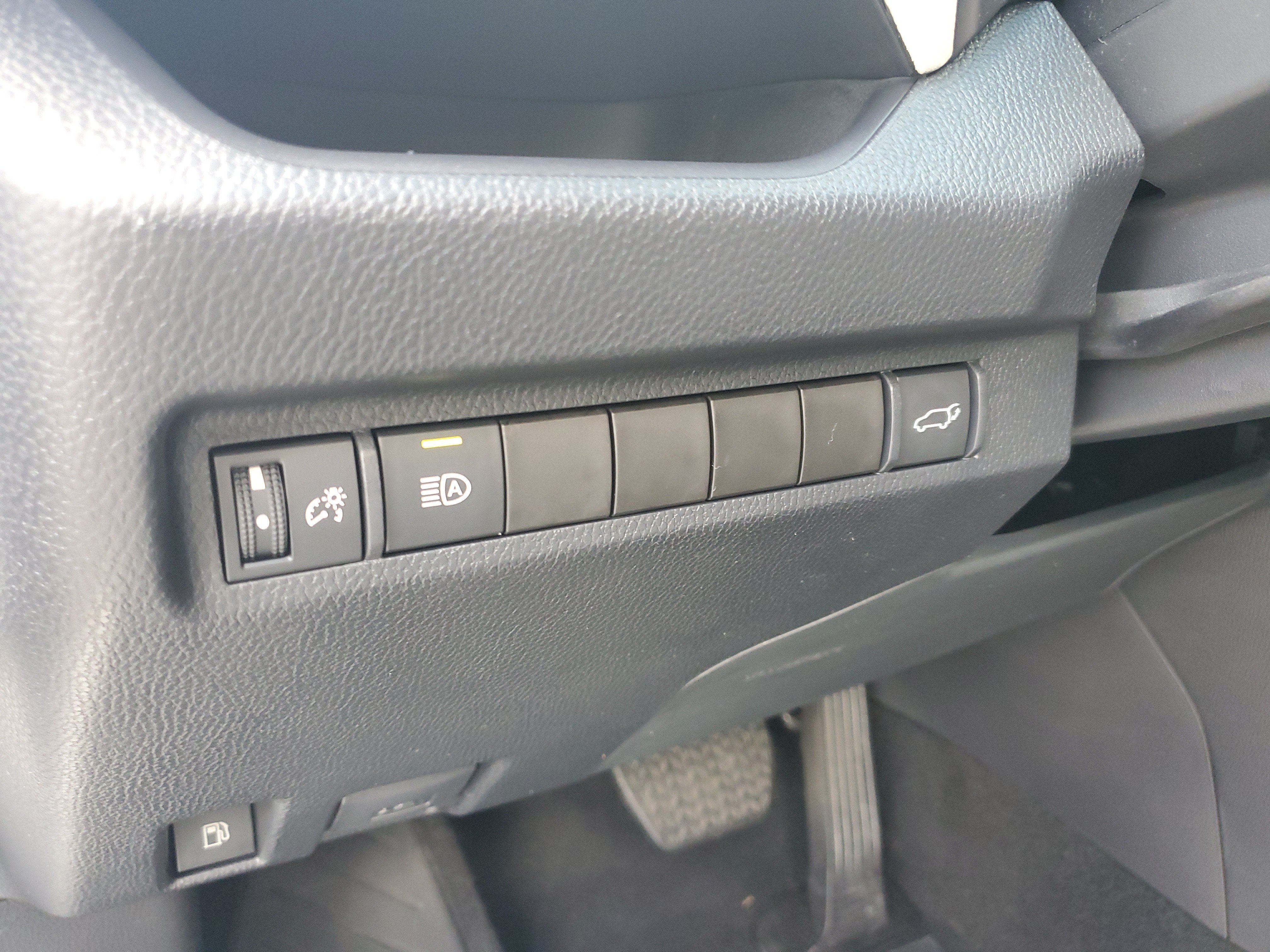Certified 2024 Toyota RAV4 XLE w/ Convenience Package AWD/4WD image 25