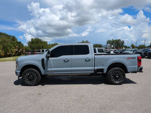 Used 2025 Ford F250 Platinum w/ FX4 Off-Road Package AWD/4WD image 4