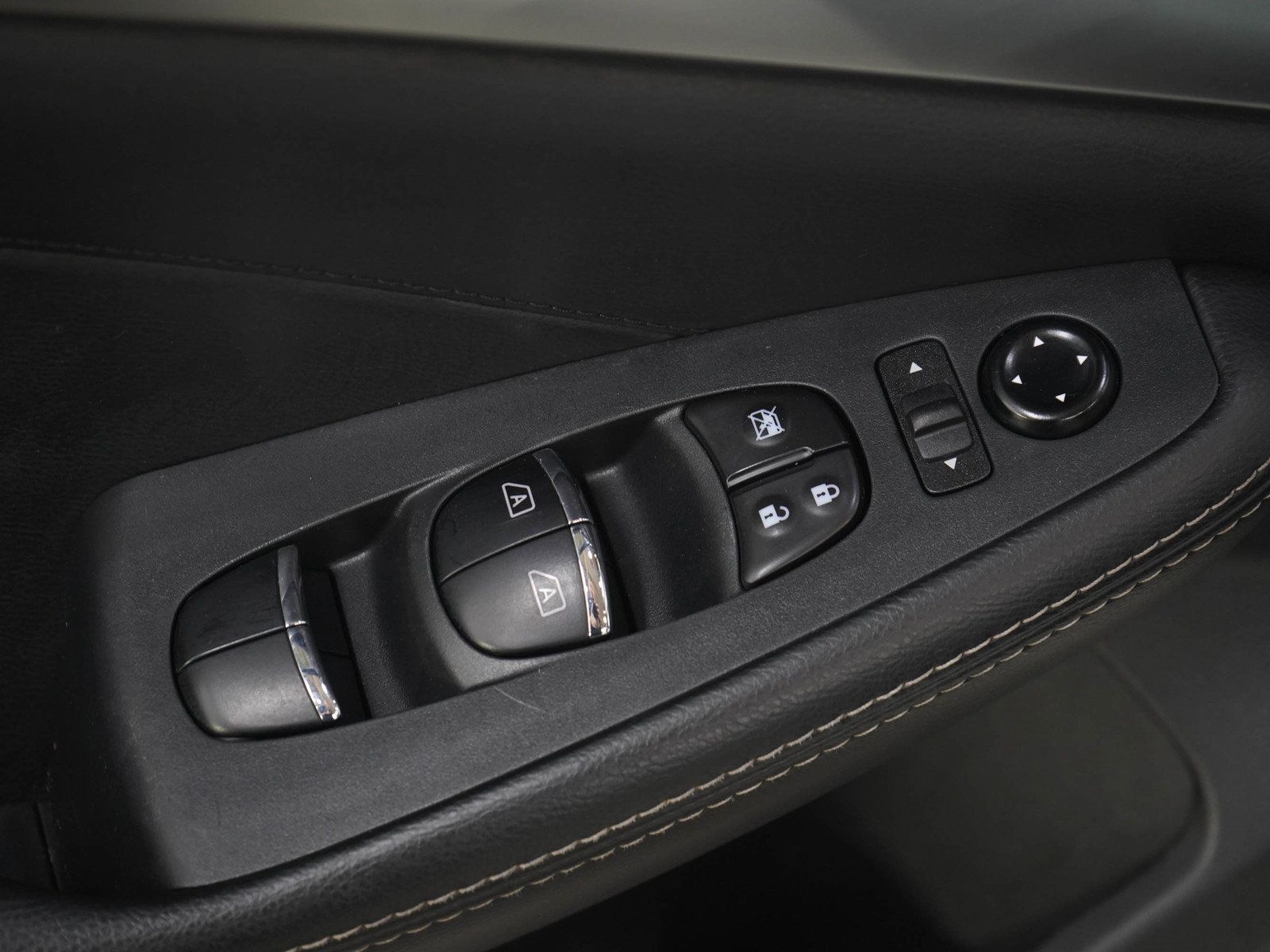 Used 2023 Nissan Maxima SL FWD image 20
