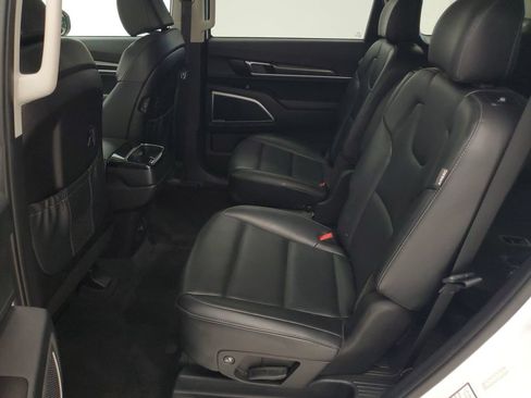 Used 2025 Kia Telluride S AWD/4WD image 21