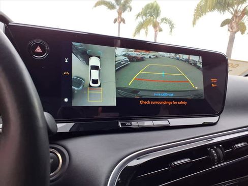 Certified 2024 Toyota Mirai XLE image 13