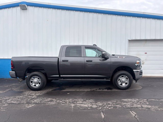 Used 2026 RAM 2500 Tradesman AWD/4WD image 1