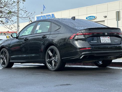 Used 2023 Honda Accord Sport image 5