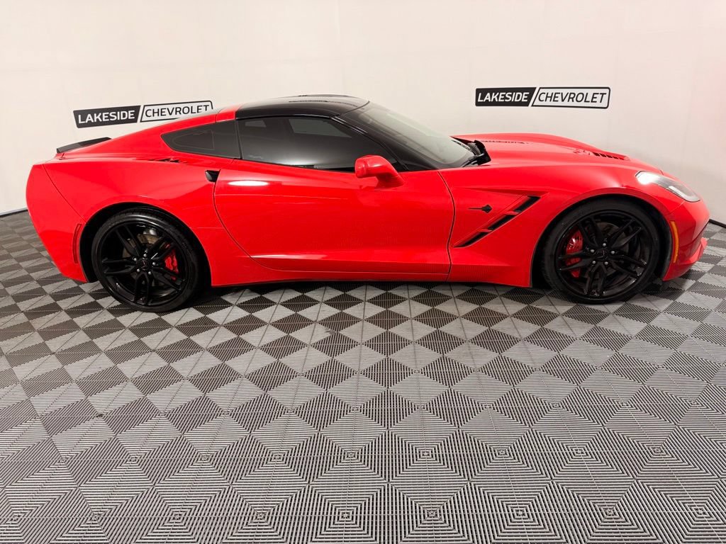 Used 2016 Chevrolet Corvette Stingray Coupe w/ 2LT Preferred Equipment Group RWD image 8
