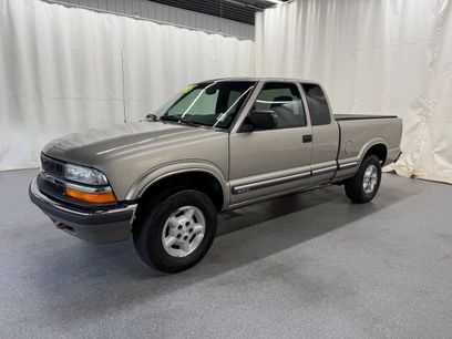 Used 2002 Chevrolet S10 Pickup LS w/ LS Preferred Equipment Group