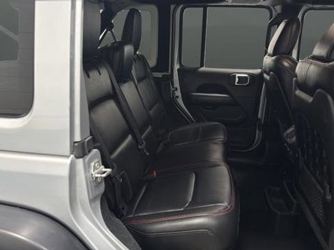 Used 2022 Jeep Wrangler Unlimited Rubicon image 9