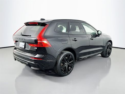 Used 2024 Volvo XC60 T8 Ultimate w/ Protection Package Premier image 7