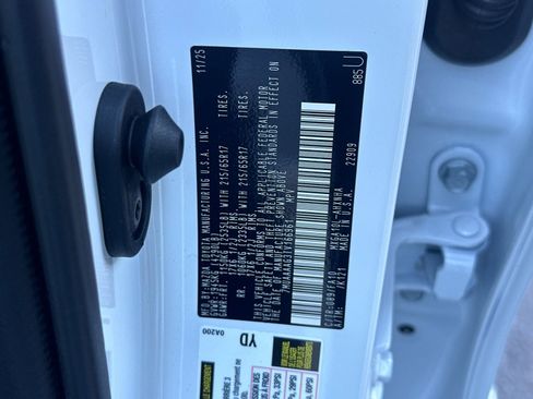 New 2026 Toyota Corolla Cross L image 25