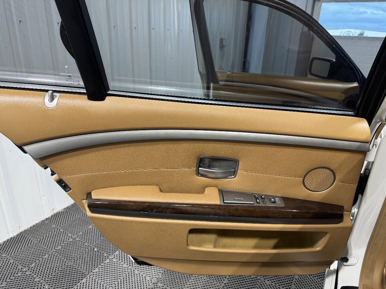 Used 2008 BMW 750Li RWD image 14