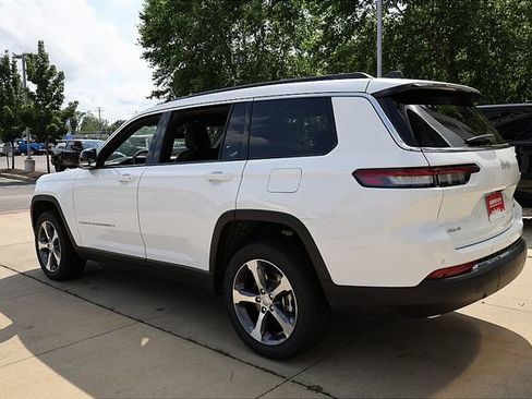 New 2025 Jeep Grand Cherokee L Limited image 6