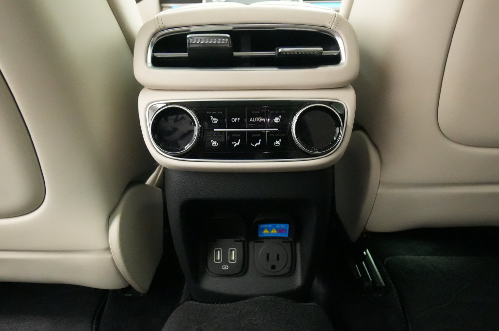 Used 2022 Genesis GV80 3.5T w/ Prestige Package 07 AWD/4WD image 27