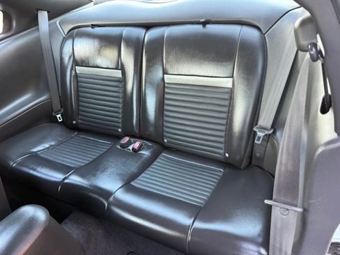 Used 2004 Ford Mustang Mach 1 RWD image 36