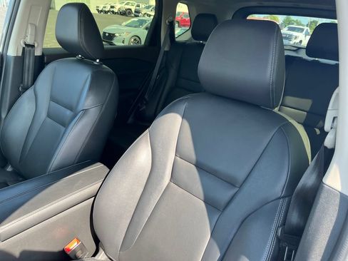 Used 2023 Nissan Rogue SL FWD image 12