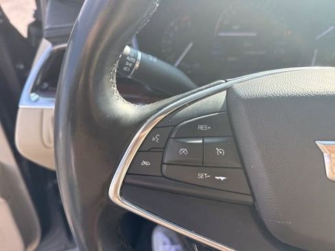 Used 2018 Cadillac XT5 Luxury w/ Driver Awareness Package image 16