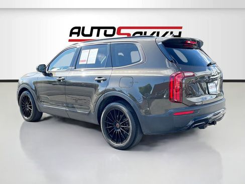 Used 2022 Kia Telluride EX w/ EX Premium Package AWD/4WD image 5