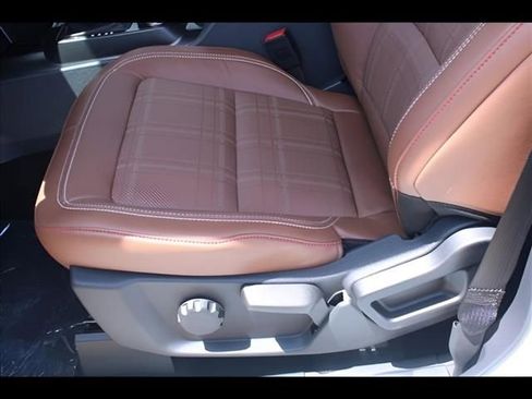 Used 2024 Ford Bronco Heritage Edition image 13