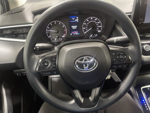 Used 2024 Toyota Corolla LE image 29