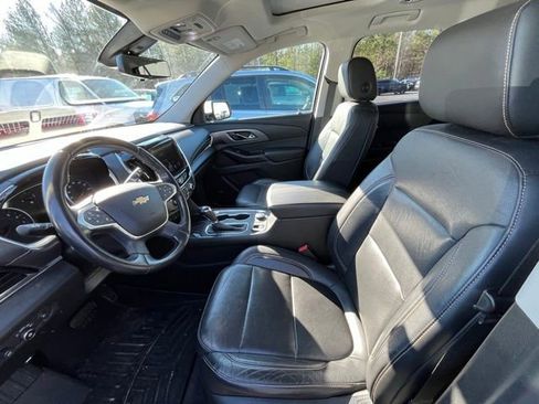 Used 2019 Chevrolet Traverse Premier w/ Driver Confidence II Package image 10