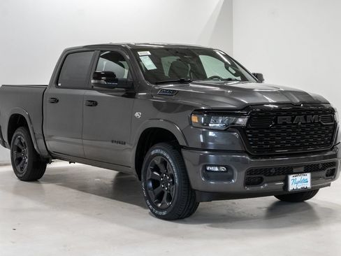 New 2026 RAM 1500 4x4 Crew Cab image 7