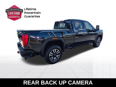 Used 2021 GMC Sierra 2500 AT4 w/ AT4 Premium Plus Package AWD/4WD image 8