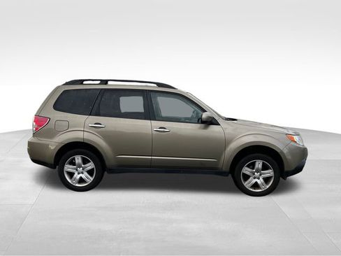 Used 2009 Subaru Forester 2.5X Limited image 9