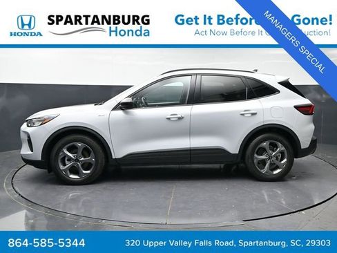 Used 2025 Ford Escape ST-Line FWD image 1